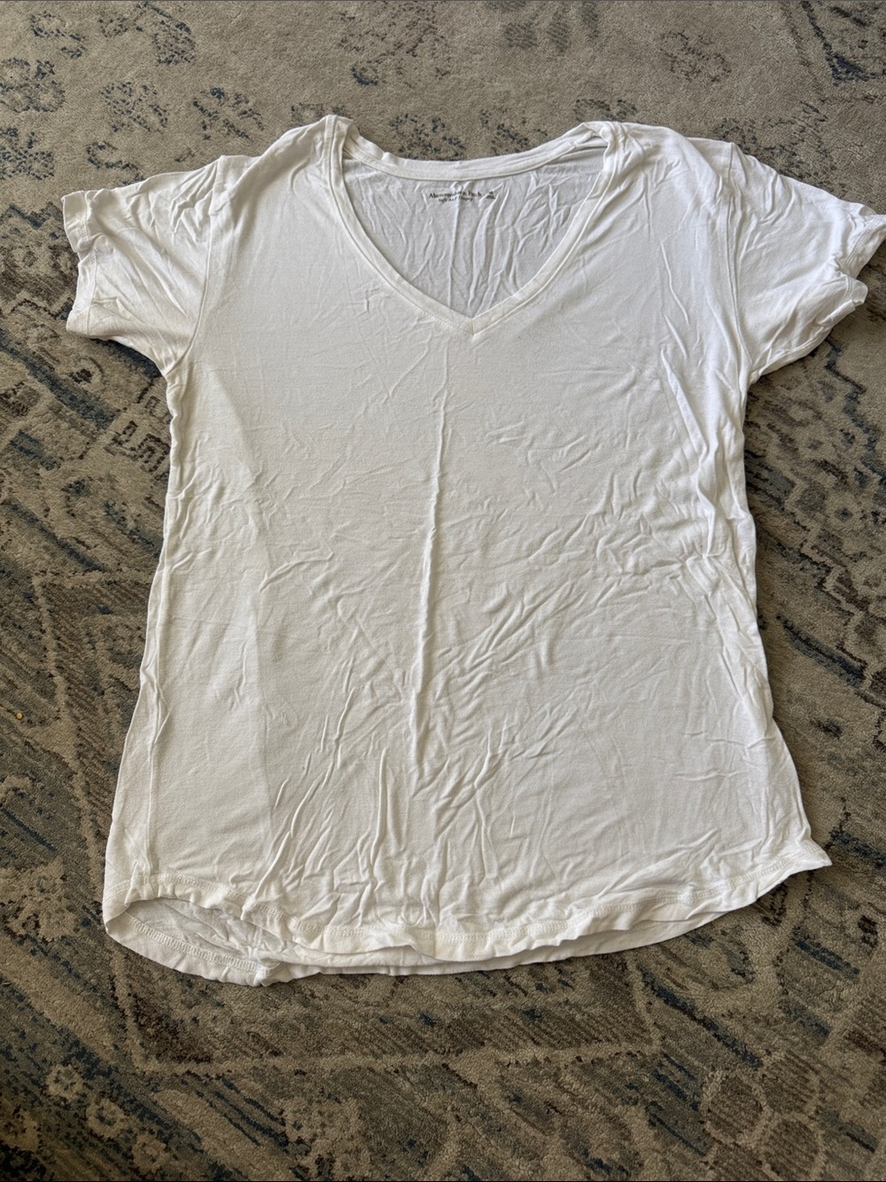 Abercrombie & Fitch White V-Neck Short Sleeve Tee